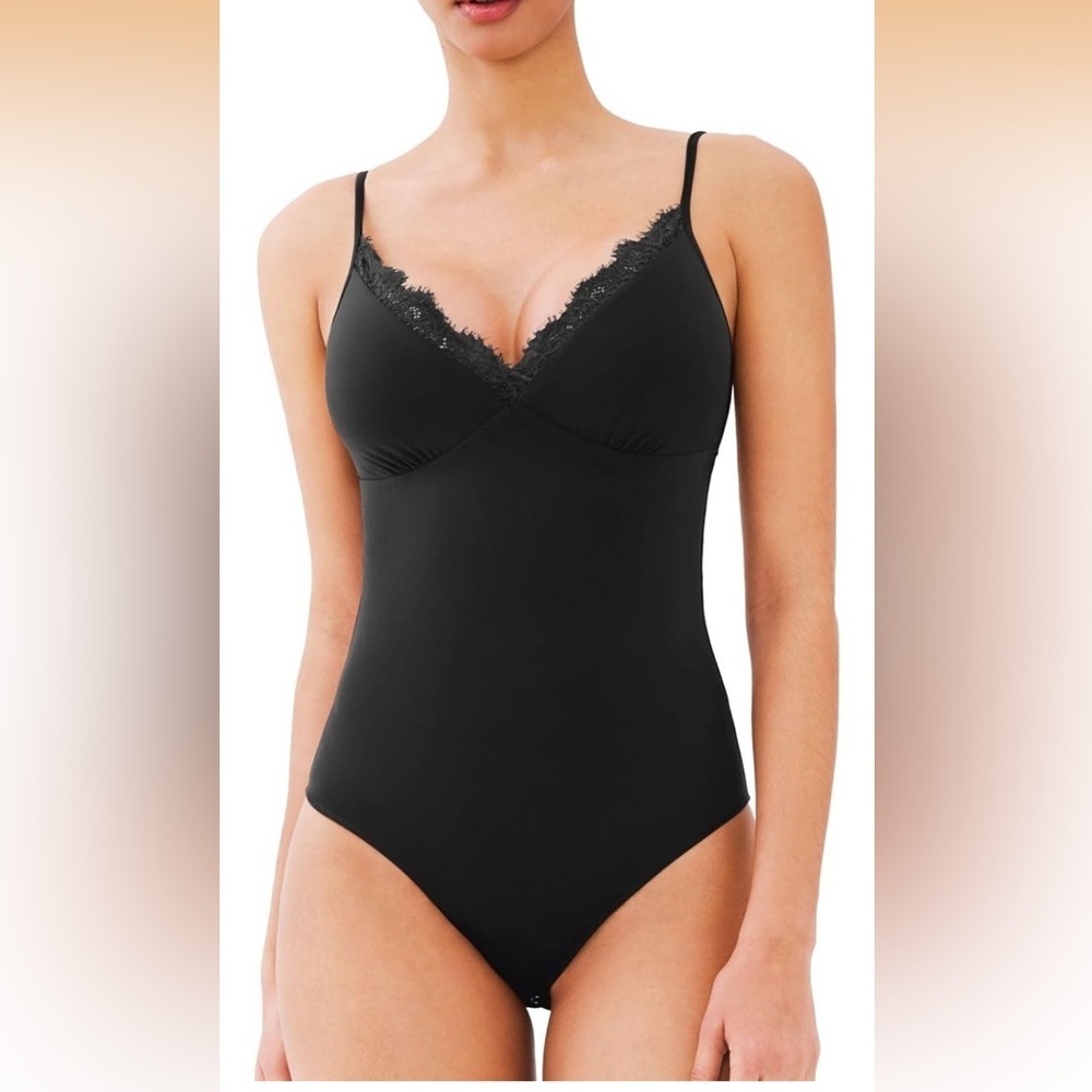 REORIA Lace Trim V-Neck Bodysuit
Adjustable Spaghetti Straps S/310-6